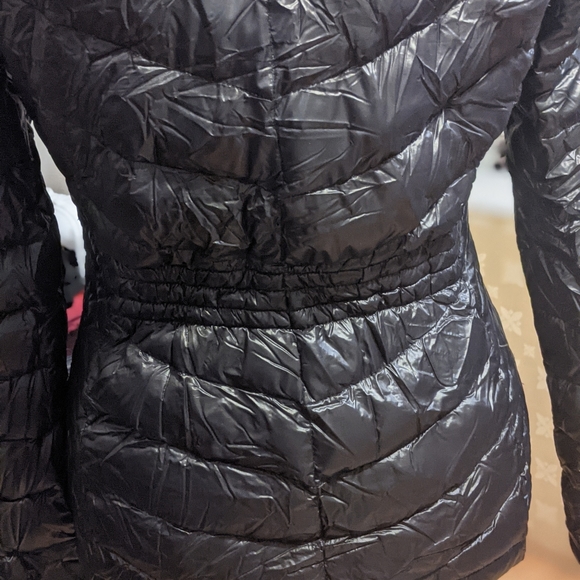 Calvin Klein Women's Lightweight Down Jacket - Picture 8 of 10